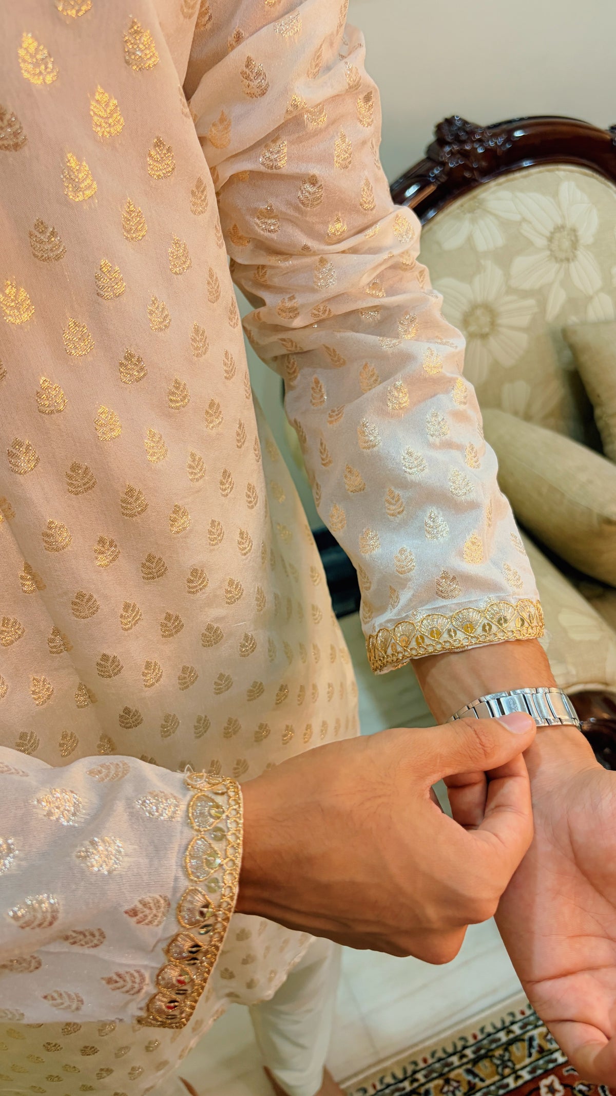 Zari Kurta