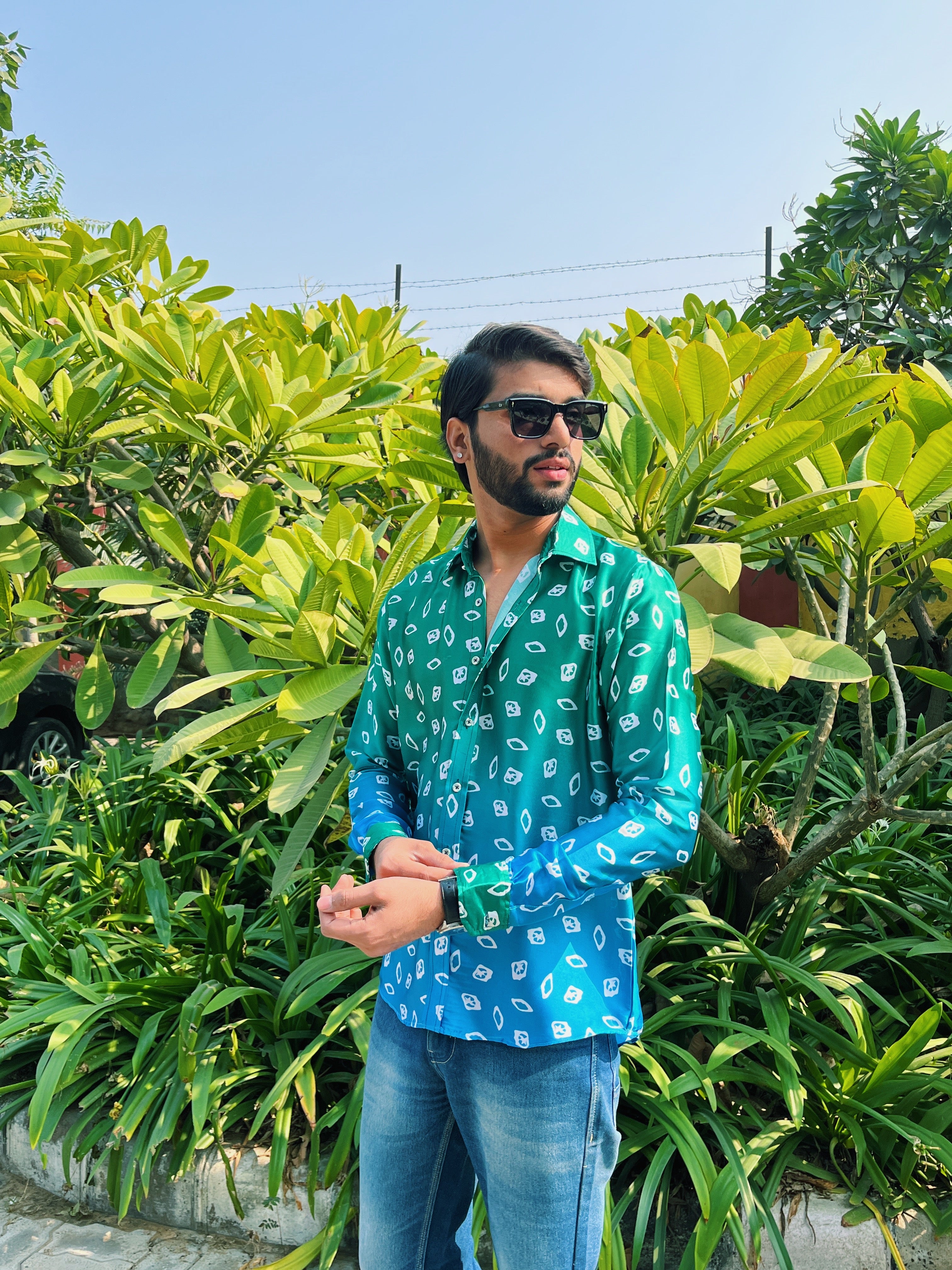 Oasis Gradient Shirt