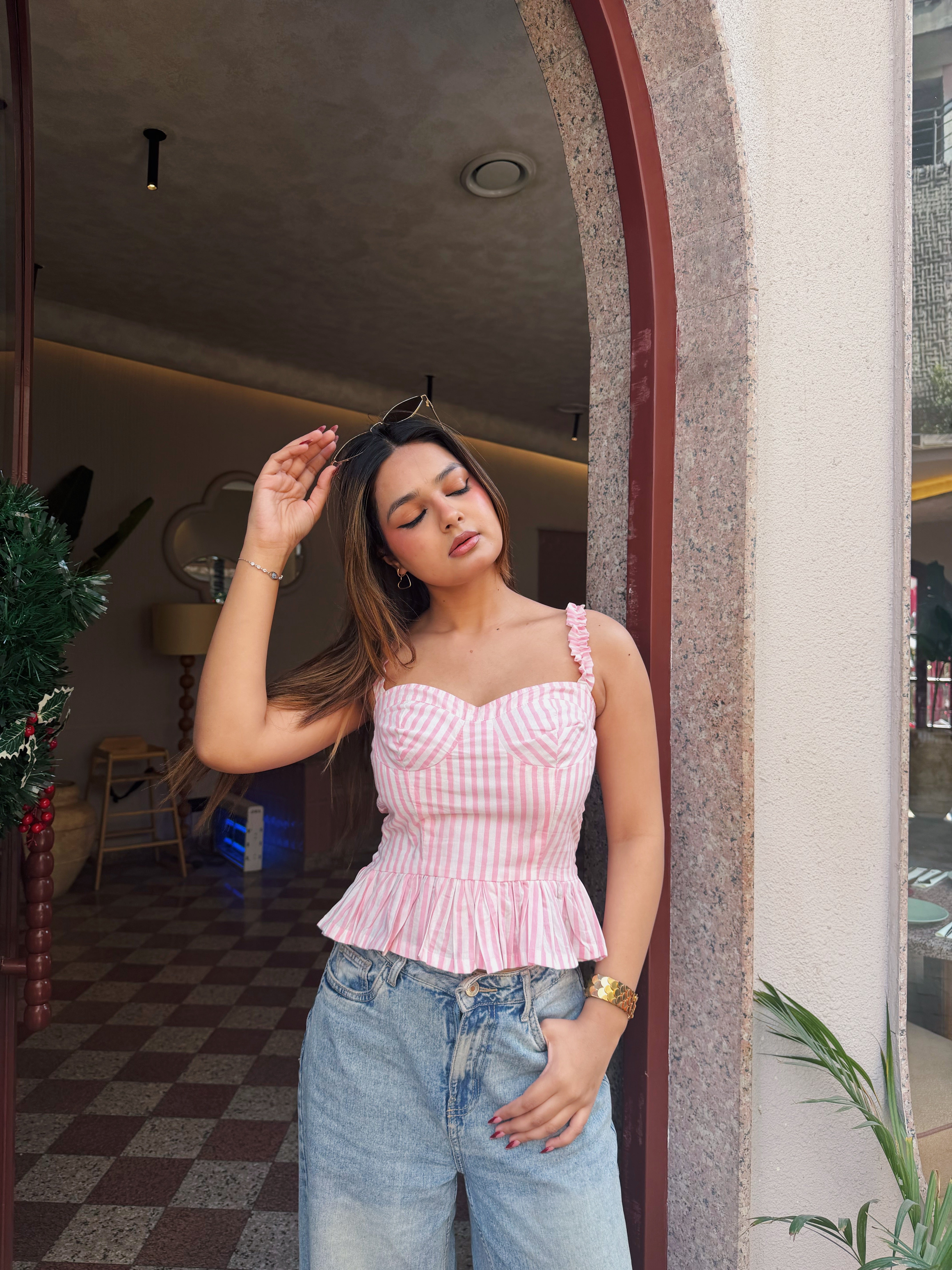 Rosé Frill Top